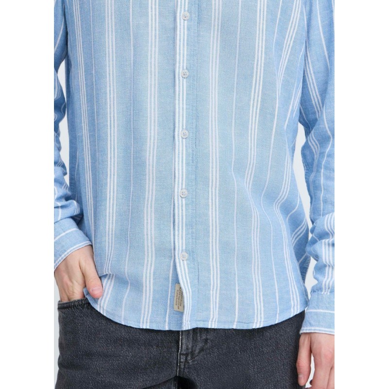 Camicia a righe bianca e celeste