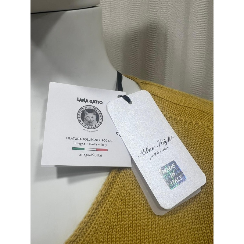 Women’s mustard V-neck sweater – Dieffe Tricot