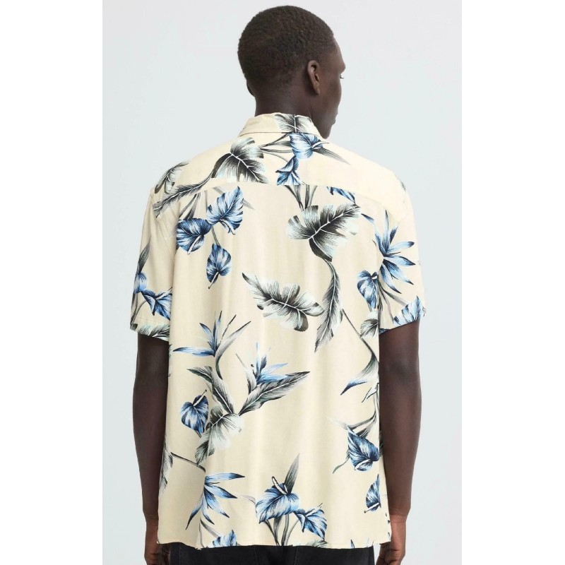 Camicia a fantasia con foglie