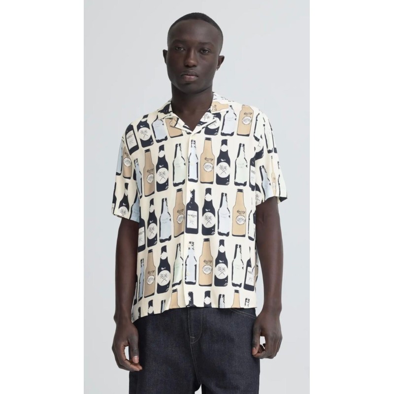 Camicia con bottiglie